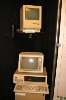 Top: The first Apple Mac Bottom: the first IBM PC - Image by Timitrius CC BY SA 2.0 via flickr